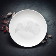 Šķīvis, dadzis, 240x240x27mm, Latvijas pilsētas