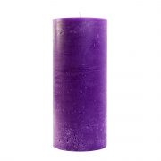 Un:Te, violeta rustikas svece, 65x150mm