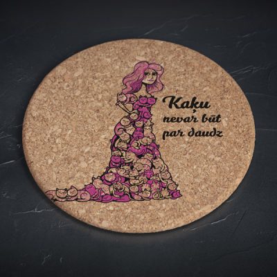 Korķa paliktnis, dadzis, vidējais, Kaķu sieviete, Kaķu nekad nevar būt par daudz
