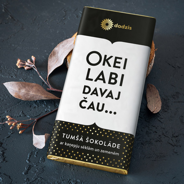 Tumšā šokolāde, dadzis, 90g, ar kaņepju sēklām un zemenēm, Okei labi davai čau Tumšā šokolāde, dadzis, 90g, ar kaņepju sēklām un zemenēm, Okei labi davai čau