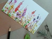 psveikuma kartīte ar vasaras pļavas ziedu zīmējumu uz balta fona, 10x15cm