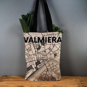 Latvijas Tekstils, lina maisiņš “Valmiera – ielu raksti” uz pelēka, 35x40cm
