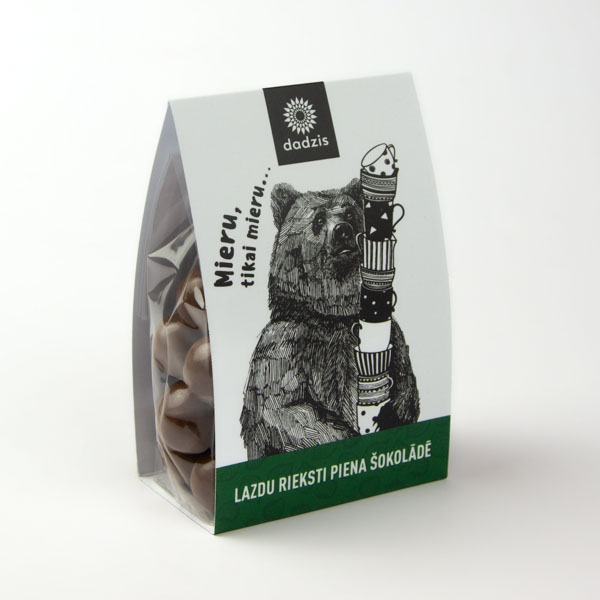 Lazdu rieksti piena šokolādē, dadzis, 200g, Lācis, Mieru tikai mieru Lazdu rieksti piena šokolādē, dadzis, 200g, Lācis, Mieru tikai mieru