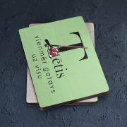 Koka magnēts, dadzis, 50x70mm, Tētis vienmēr gatavs uz visu